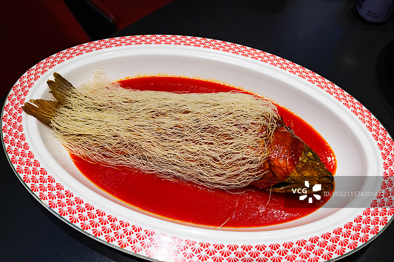 河南开封传统名菜鲤鱼焙面图片素材