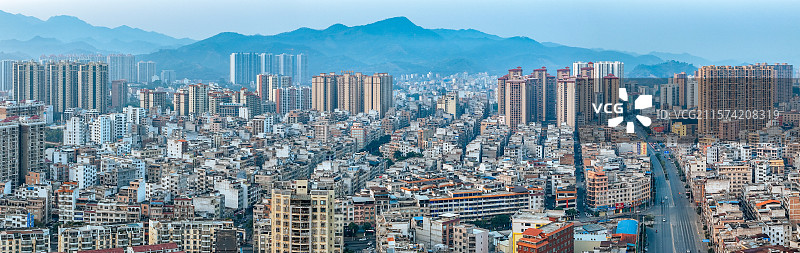 岑溪市 岑城镇 义州大道 城市 航拍图片素材