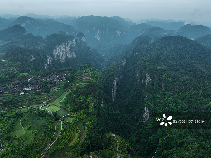 湘西德夯大峡谷问天台图片素材