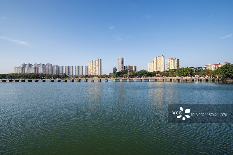 除夕的国家级文保单位泉州晋江安海五里桥黄昏景观图片素材