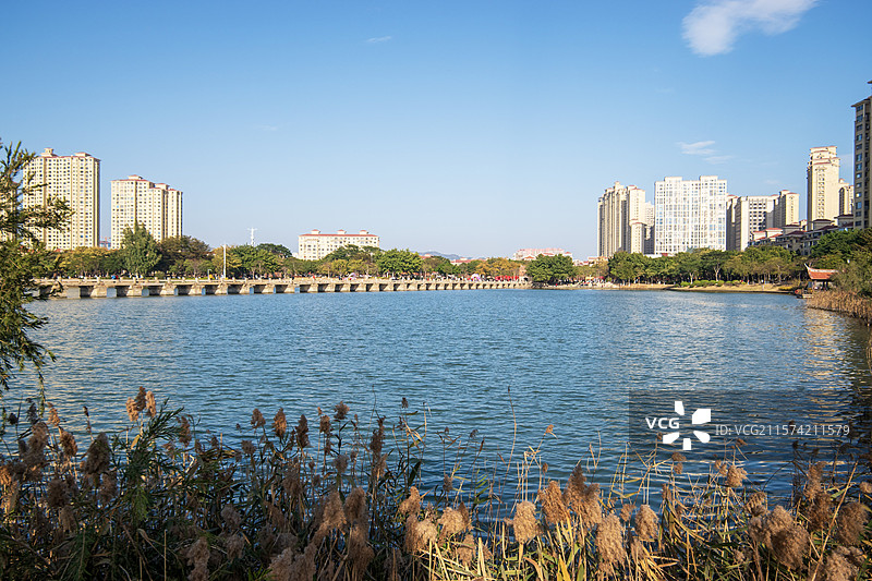除夕的国家级文保单位泉州晋江安海五里桥黄昏景观图片素材