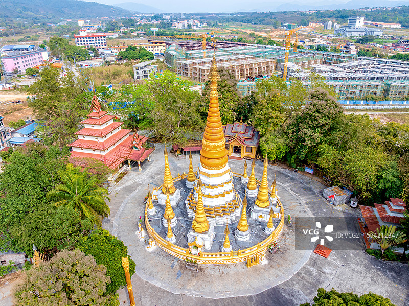 中国云南德宏瑞丽姐勒金塔航拍风光图片素材