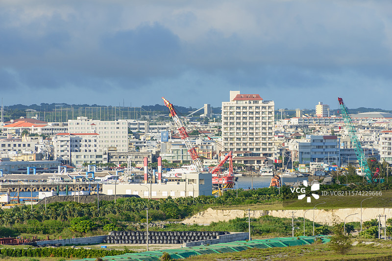 日本冲绳石垣岛石垣港口码头城市海岸景色图片素材