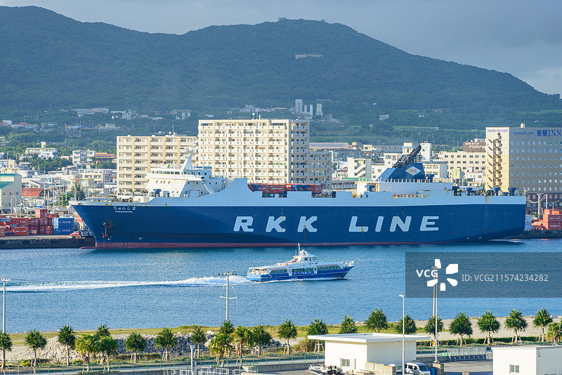 日本冲绳石垣岛石垣港口码头城市海岸景色图片素材