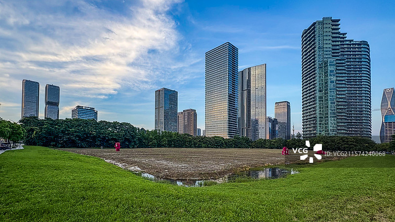 现代城市公园，汽车广告背景图图片素材