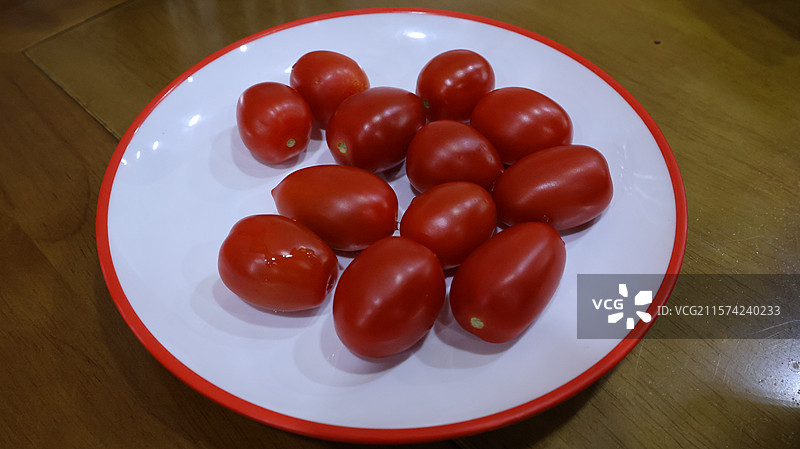 一盘小番茄图片素材