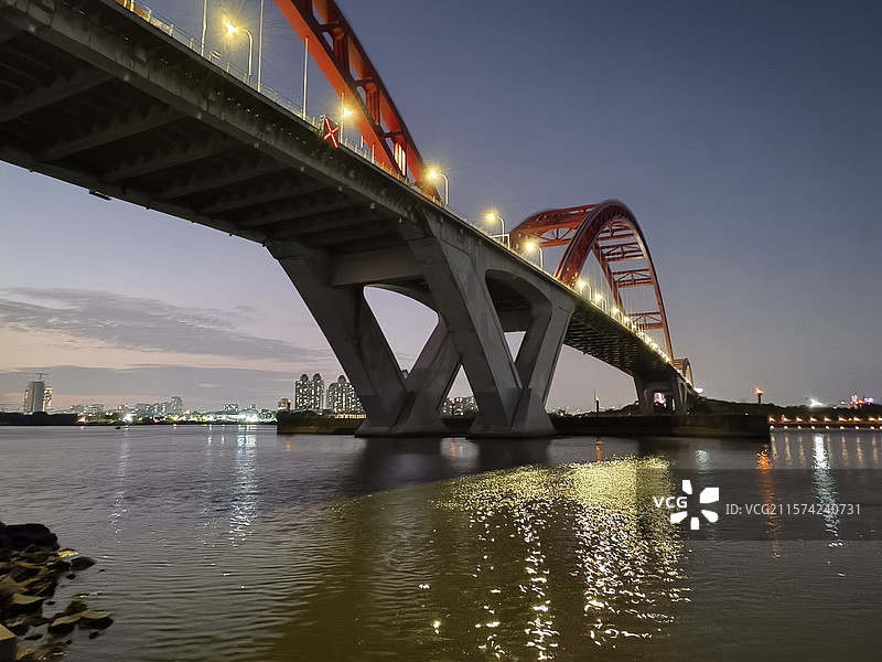 不同时间段的广州之窗新光大桥广州塔图片素材