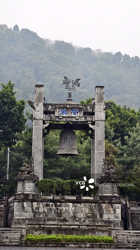 滇西抗战纪念馆·警钟图片素材