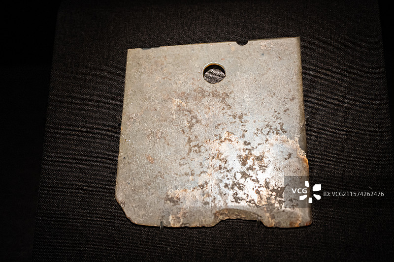 龙山文化 有孔玉铲 山东博物馆图片素材