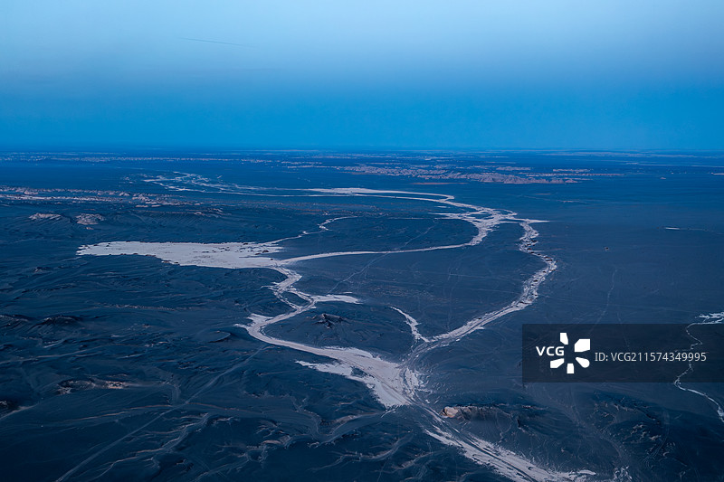 新疆维吾尔自治区哈密市伊州区大海道无人区图片素材