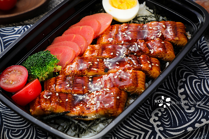 日式蒲烧鳗鱼饭图片素材