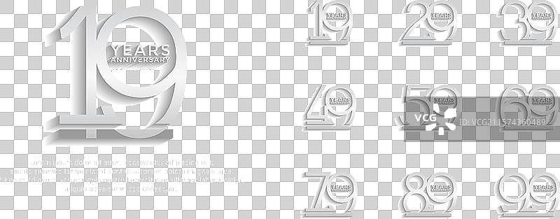 蓝色背景上的银色周年纪念标志组合图片素材