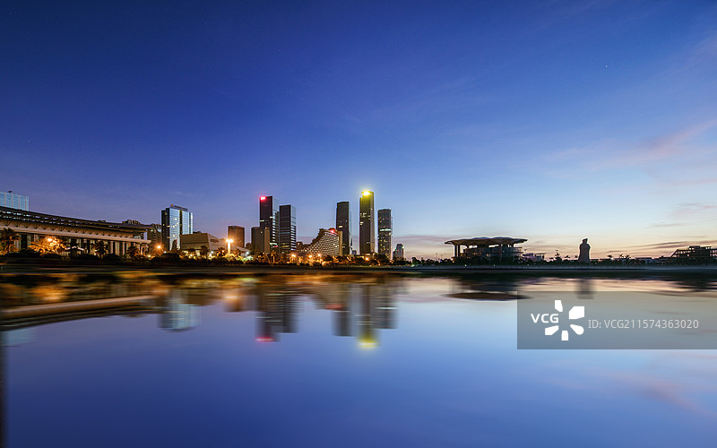 厦门CBD会展中心海景日出图片素材