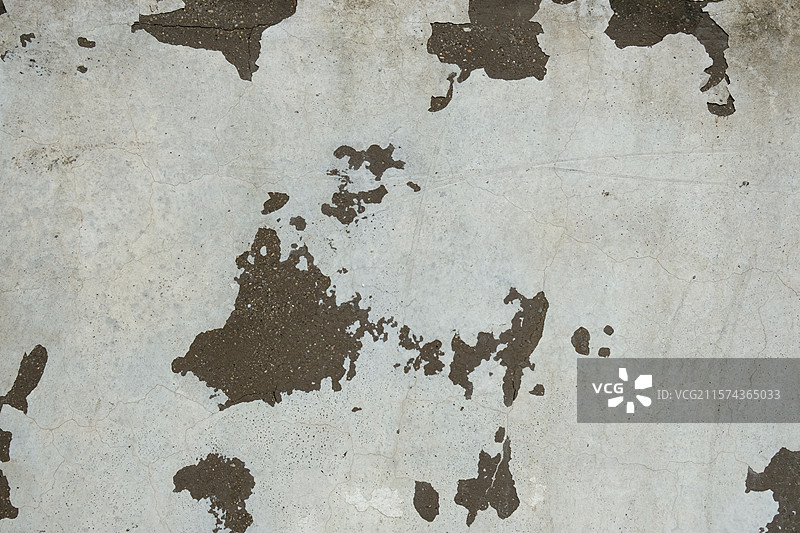 白色斑驳背景墙。沧桑墙面。涂料脱落。高清背景图图片素材