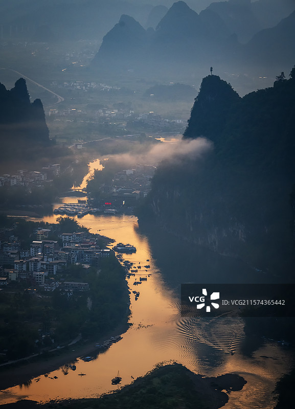 霞映漓江图片素材