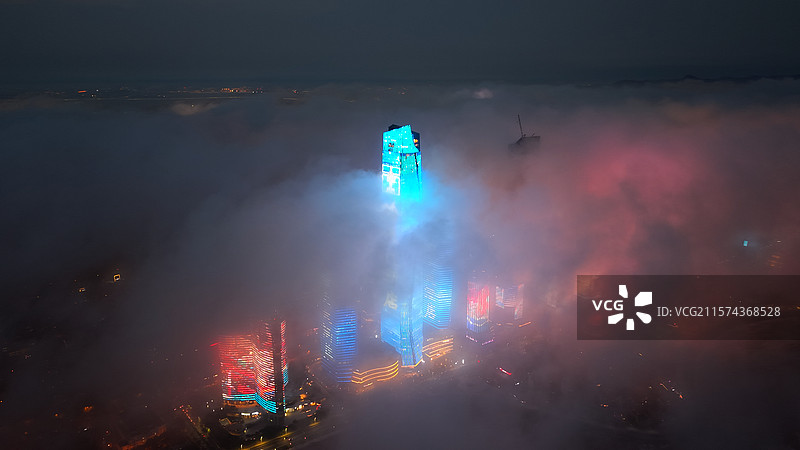 青岛夜景灯光秀 平流雾云海 第三海水浴场图片素材
