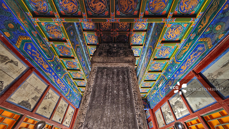 五台山菩萨顶位于灵鹫峰上，是最大喇嘛寺院，建筑富丽堂皇，具皇家特色，历史悠久，文化底蕴极为深厚。图片素材