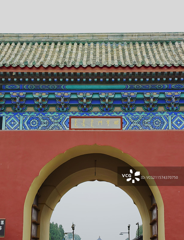 北京天坛相关的图片集合，包含多种天坛建筑与景观 ：有展现屋脊兽、祈年殿（不同天气、角度）、成贞门、皇图片素材