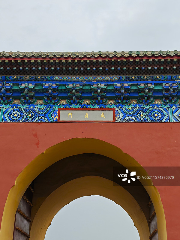 北京天坛相关的图片集合，包含多种天坛建筑与景观 ：有展现屋脊兽、祈年殿（不同天气、角度）、成贞门、皇图片素材