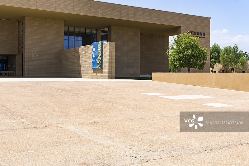 2025.6.15，西夏博物馆，汽车广告背景图。图片素材