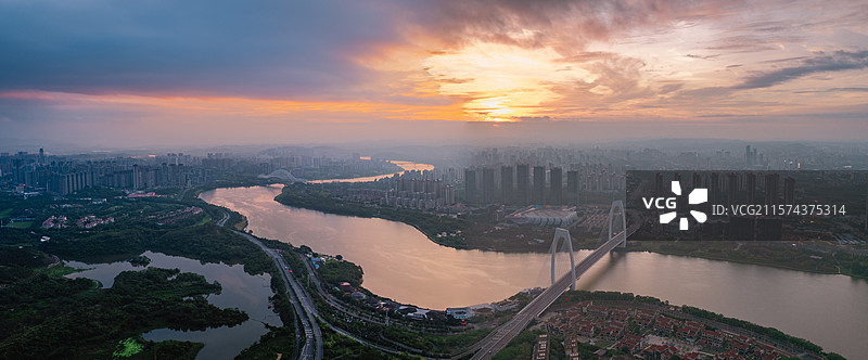 南宁邕江黎明曙光图片素材
