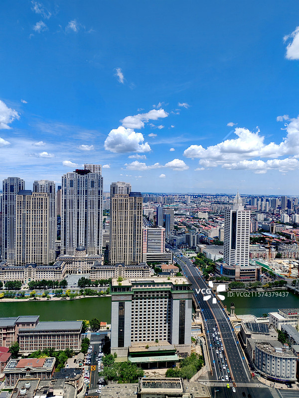 发光的天际线图片素材