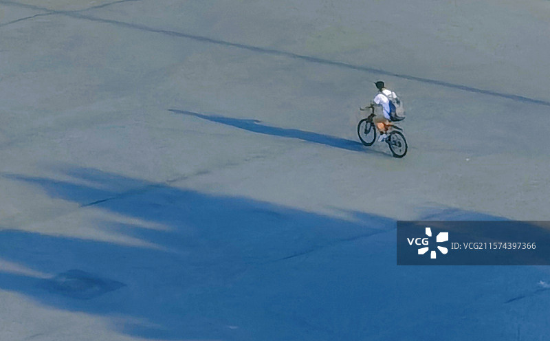 《成长之路》图片素材