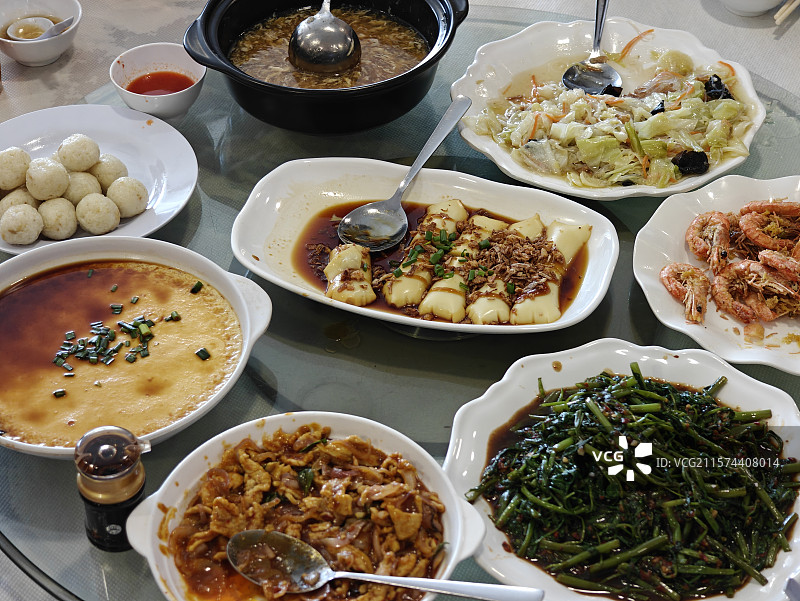 马六甲老字号-北京楼鱼翅海鲜酒家特色围桌餐图片素材