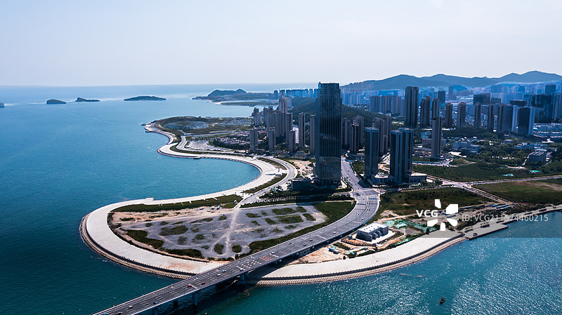 辽宁省大连市连接甘井子区与西岗区的星海湾跨海大桥图片素材