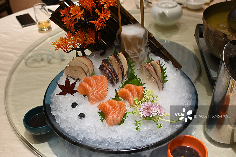 三文鱼鹅肝图片素材