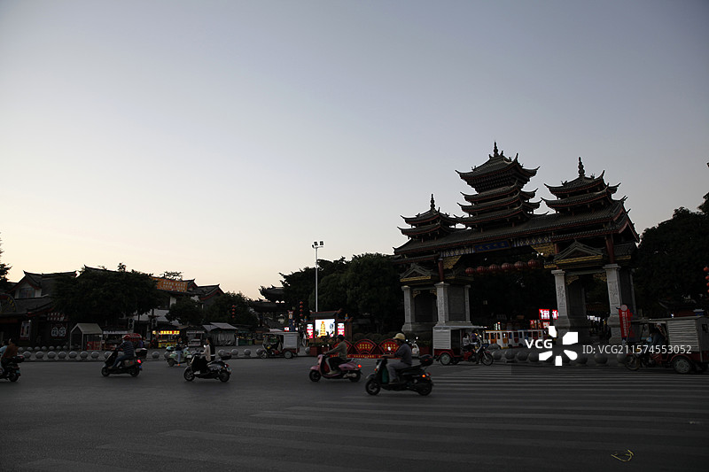 广西百色市田州区田州古城夕照图片素材