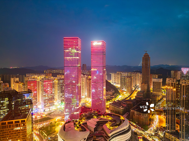 贵阳花果园双子塔城市夜景航拍 南明区 中央公园图片素材