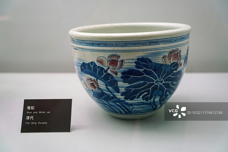 淄博市桓台县博物馆瓷器文物陈列图片素材