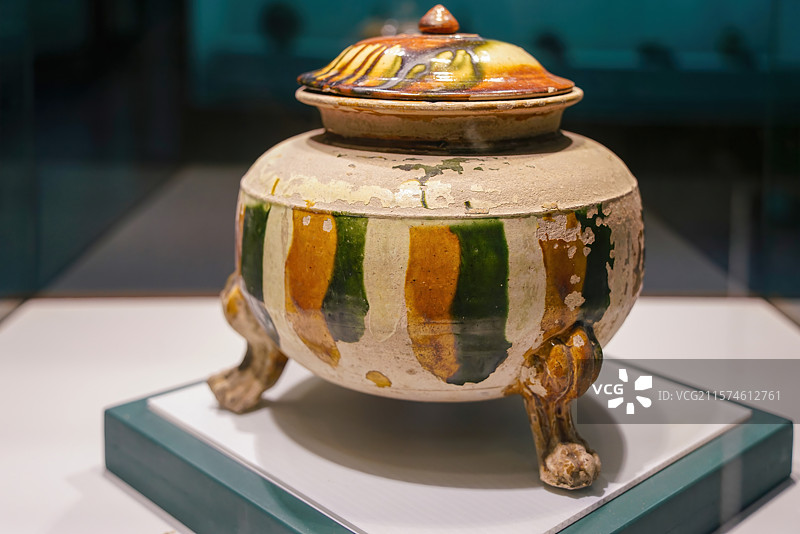 淄博市桓台县博物馆瓷器文物陈列图片素材