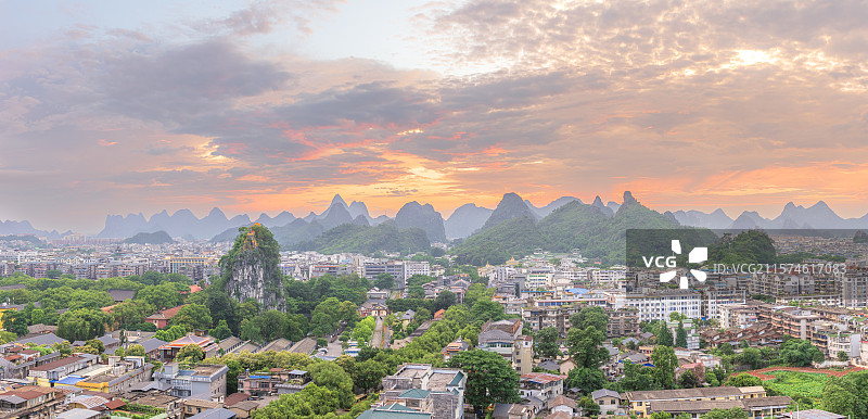 霞染独秀·桂林独秀峰图片素材