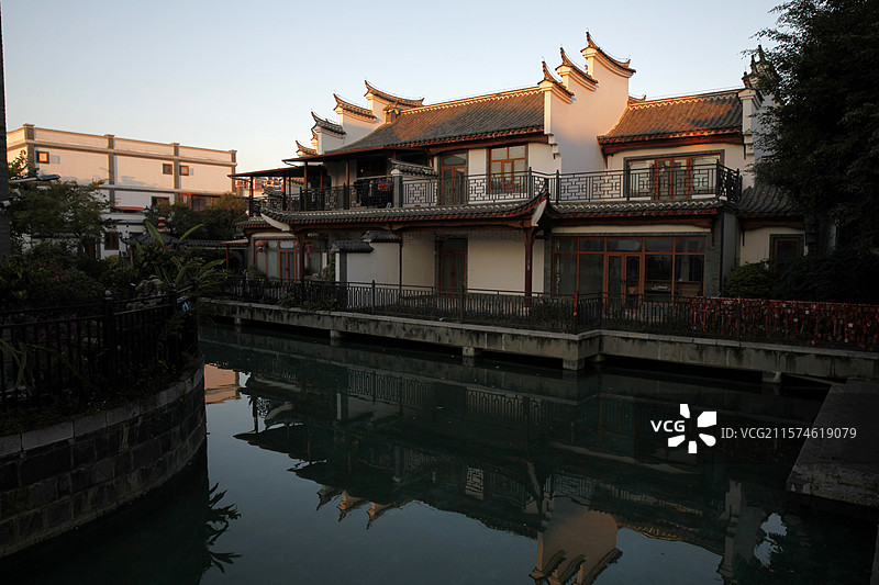 广西百色市田州区田州古城夕照图片素材