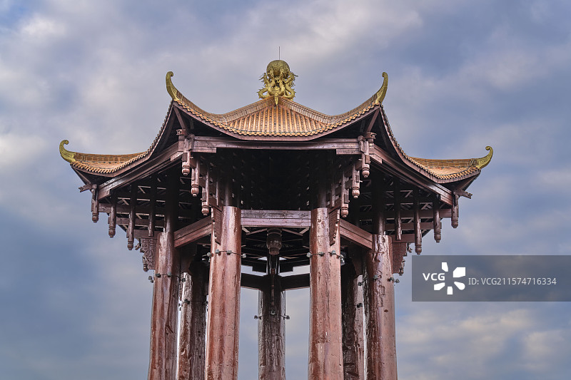 贵州独山净心谷景区-天下第一水司楼对面的七角亭建筑图片素材