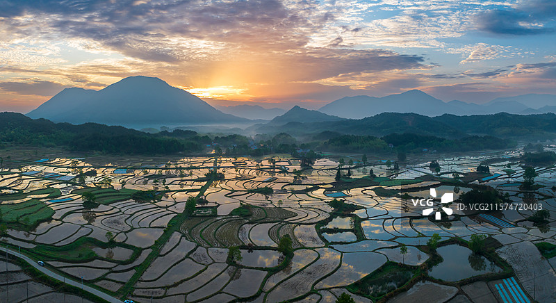 旌德三溪云上梯田图片素材
