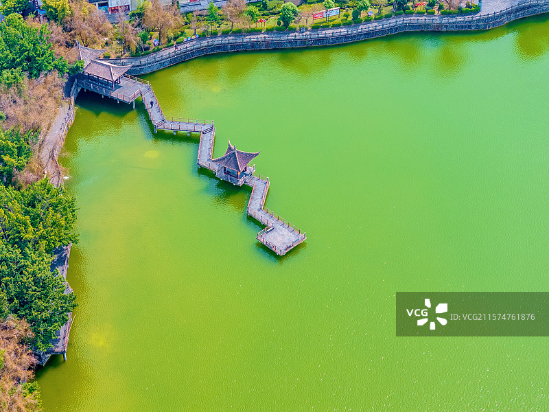 中国云南德宏梁河县南甸玉潭航拍风光图片素材