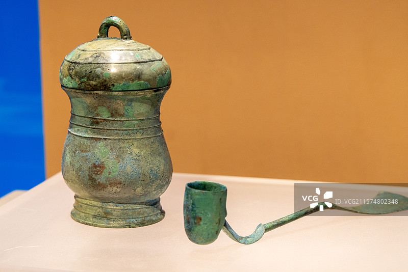 青铜器文物 西周早期 铜觯 湖北随州叶家山27号墓出土 一级文物图片素材