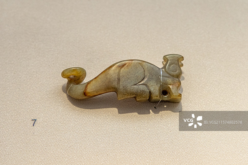 玉石玉器文物 西周 玉珑 湖北随州叶家山111号墓出土 一级文物图片素材