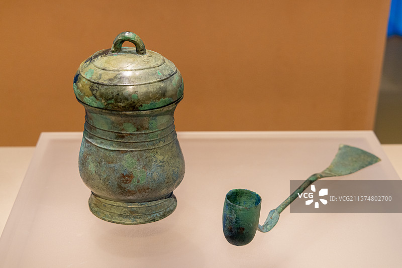 青铜器文物 西周早期 铜觯 湖北随州叶家山27号墓出土 一级文物图片素材