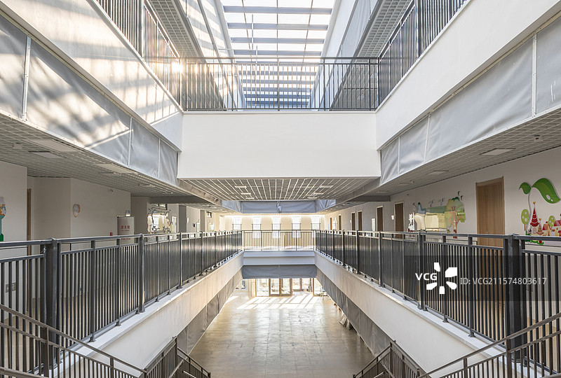 新装修的商业建筑办公环境空间图片素材