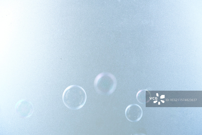 晶莹剔透的泡泡世界图片素材