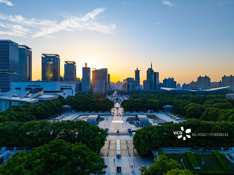 航拍上海浦东世纪大道日落风光图片素材