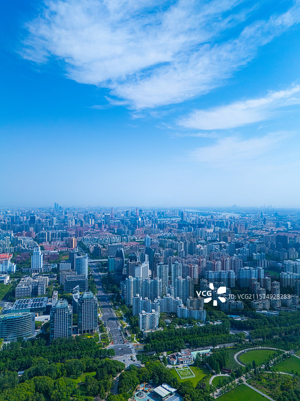 航拍上海浦东新区建筑群图片素材