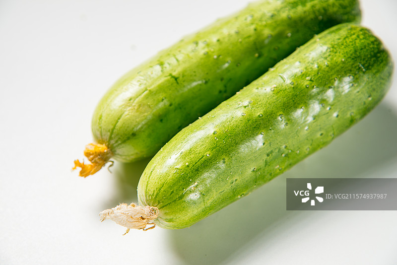 新鲜的黄瓜图片素材