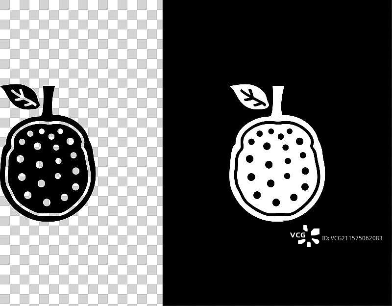 整颗菠萝蜜孤立在黑色背景上图片素材