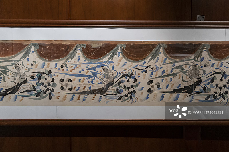 北京展览馆“如是莫高”敦煌艺术大展：伎乐飞天【莫高窟第285窟，西魏（535—556年），马玉华临摹图片素材