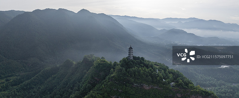 浙江天台赤城山梁妃塔云海云雾古风云海图片素材